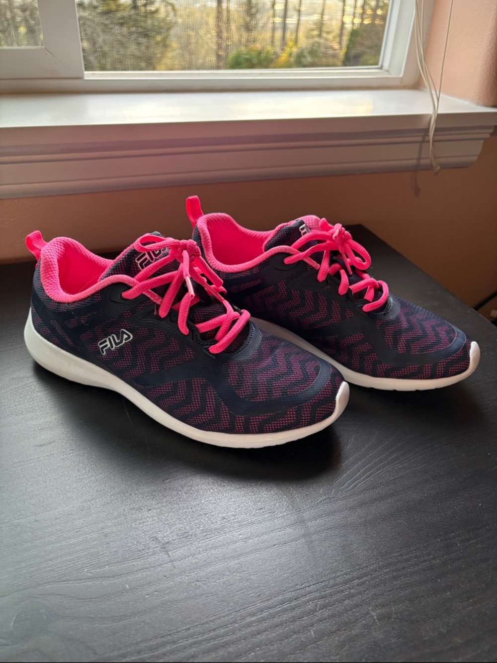 Fila size 8 Navy and Hot Pink Women's Running Shoes